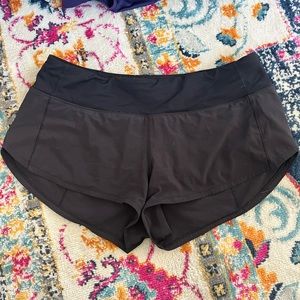 lululemon speed up shorts 2.5